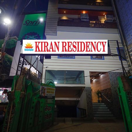 Отель Kiran Residency Near Vishwanath Temple Варанаси Экстерьер фото